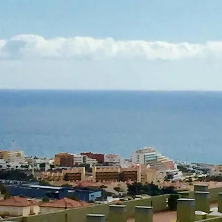 Casa Con Jardin Y Piscina , Costa Adeje , Tenerife 別荘 アデヘ