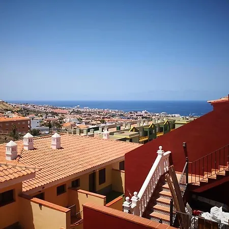 Casa Con Jardin Y Piscina , Costa Adeje , Tenerife 別荘 *