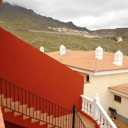 Casa Con Jardín Y Piscina , Costa Adeje , Tenerife *