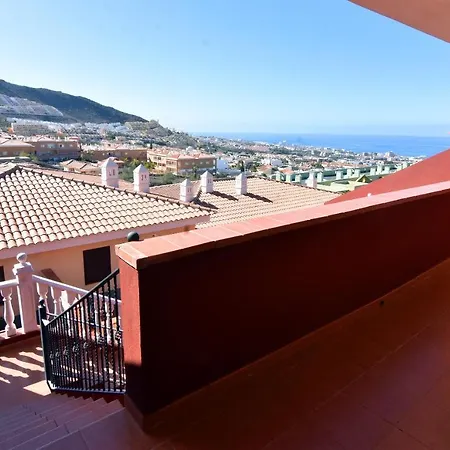 Сasa de vacaciones Casa Con Jardín Y Piscina , Costa Adeje , Tenerife *